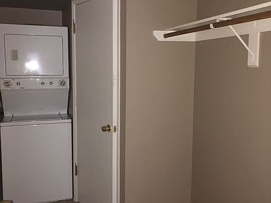 2913 Tierra Verde E - Photo 6 of 12