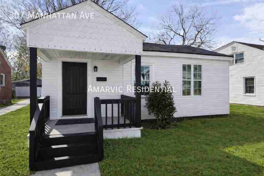 307 Manhattan Ave - Photo 5 of 10