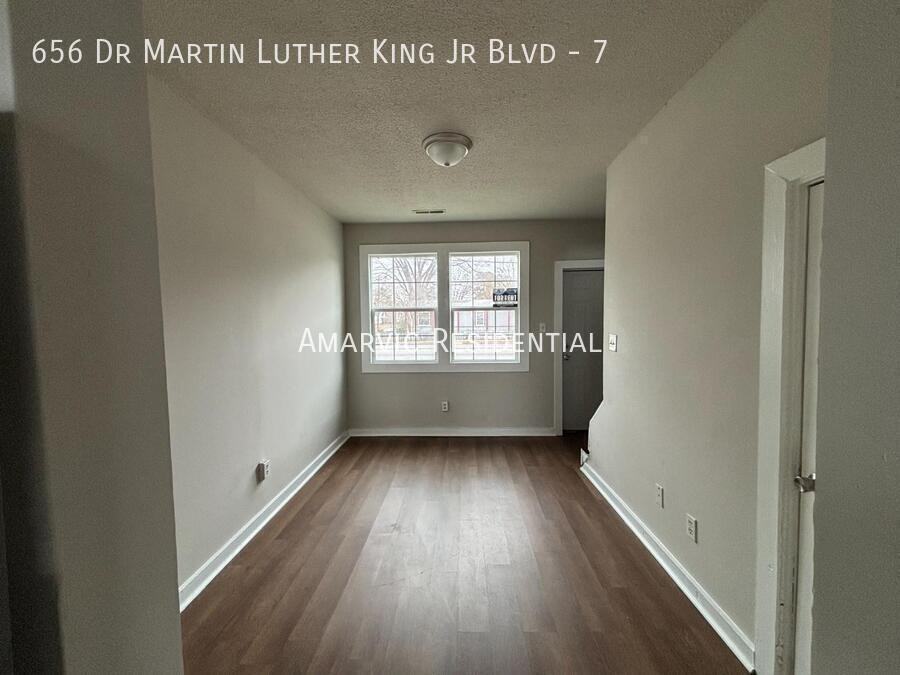 656 Dr Martin Luther King Jr Blvd #7 - Photo 6 of 8