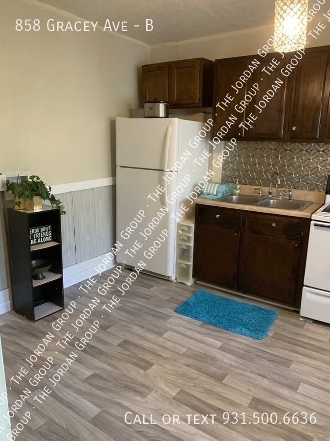 858 Gracey Ave #B - Photo 6 of 14
