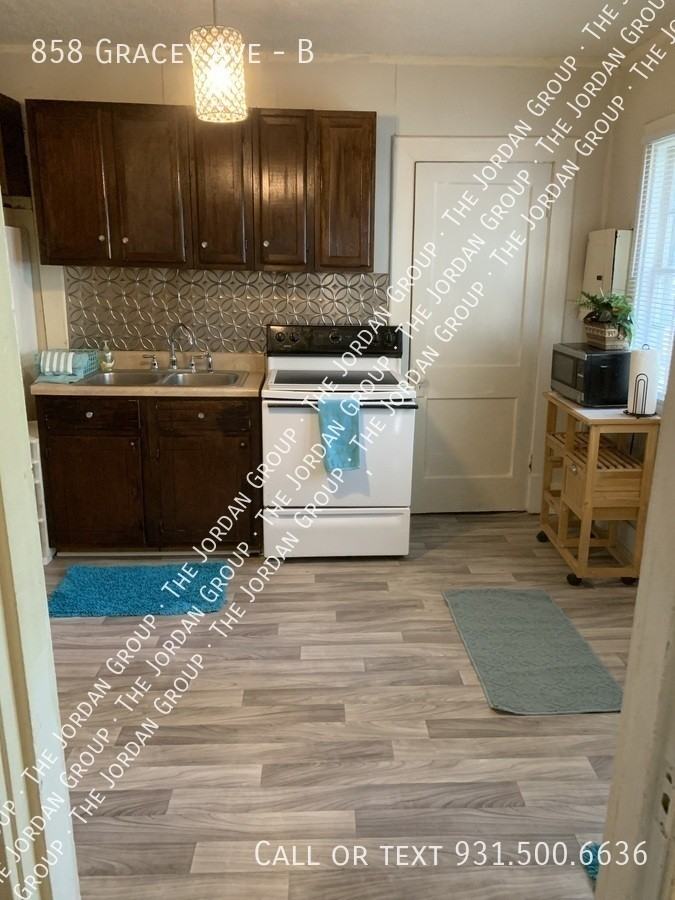 858 Gracey Ave #B - Photo 7 of 14