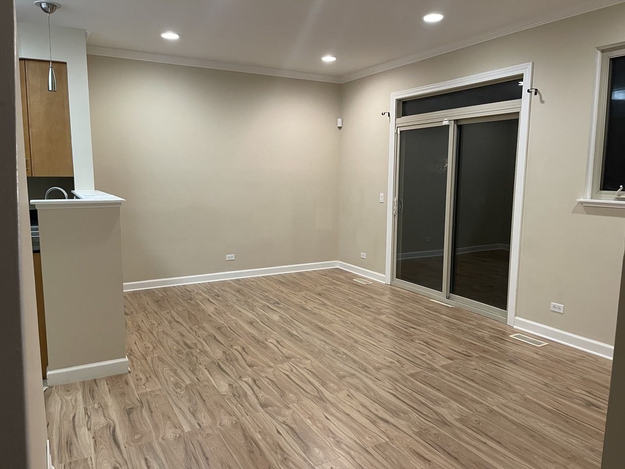 804 Skokie Blvd - Photo 2 of 15