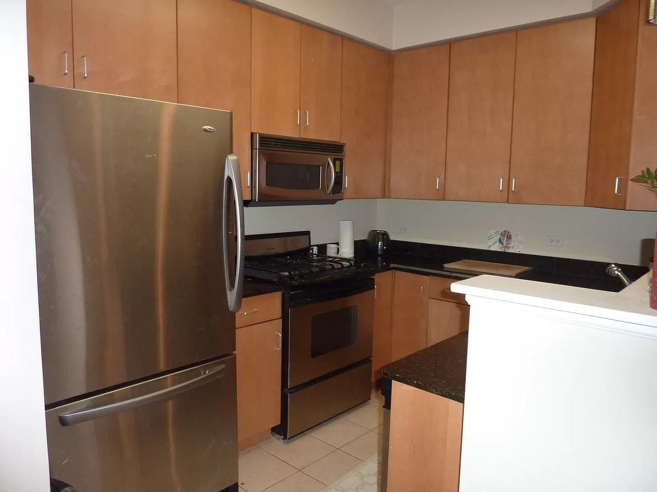 804 Skokie Blvd - Photo 3 of 15