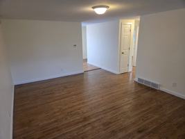 featured image of 988 Delwood Dr #3