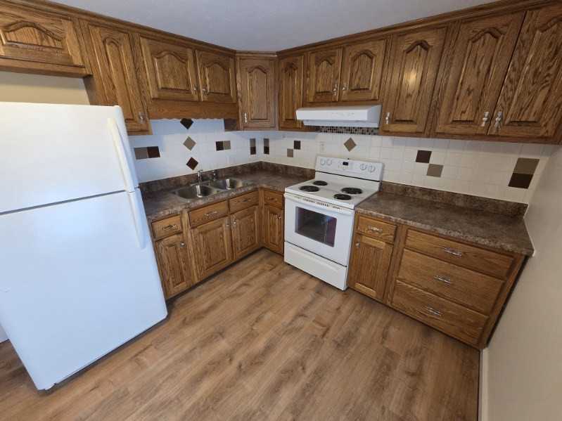 988 Delwood Dr #3 - Photo 5 of 8