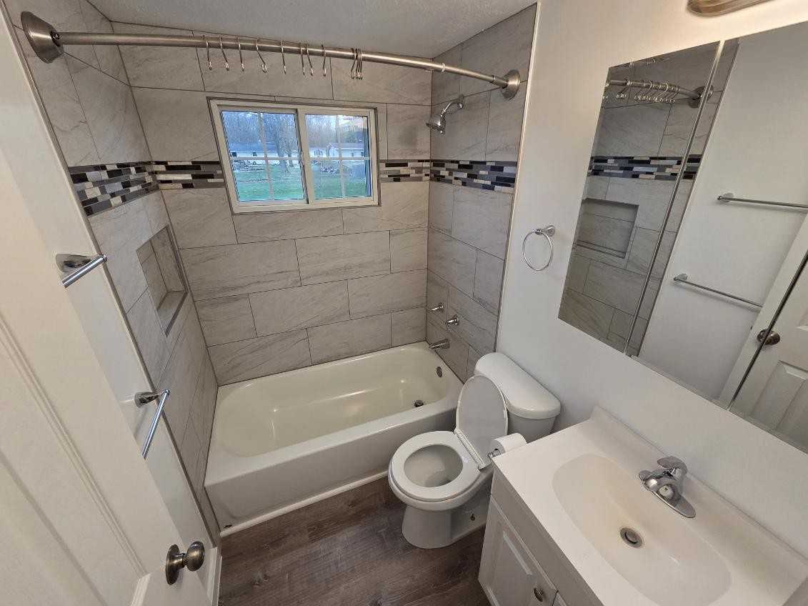 988 Delwood Dr #3 - Photo 6 of 8