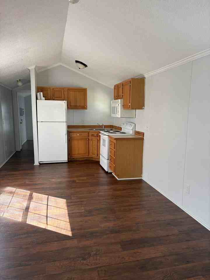 2072 S Jefferson Hwy - Photo 5 of 12