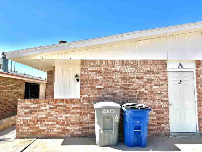 2905 Beachcomber Dr #B - Photo 2 of 11