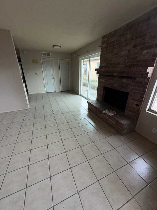 2905 Beachcomber Dr #B - Photo 4 of 11