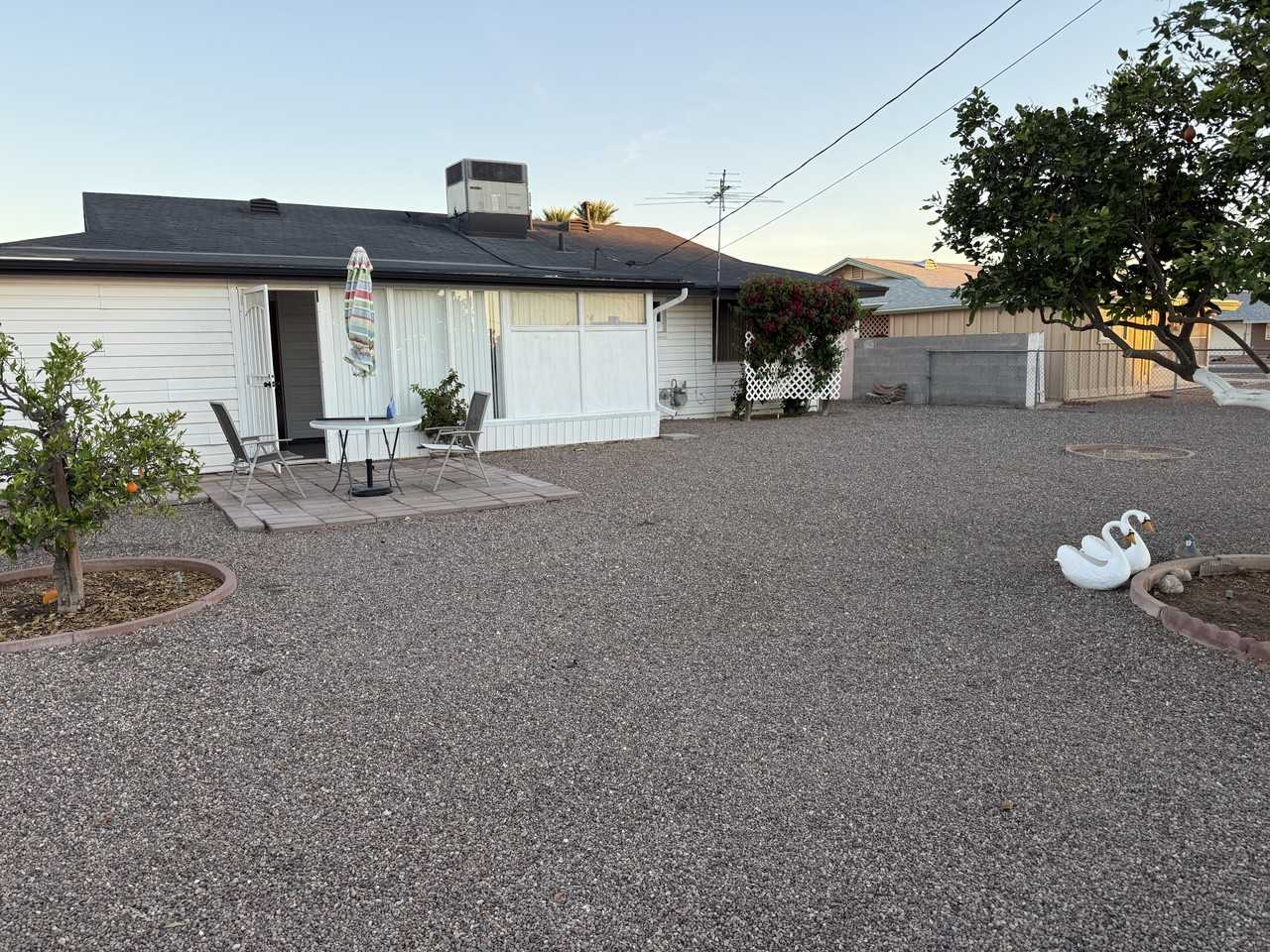 10607 W El Rancho Dr - Photo 5 of 23