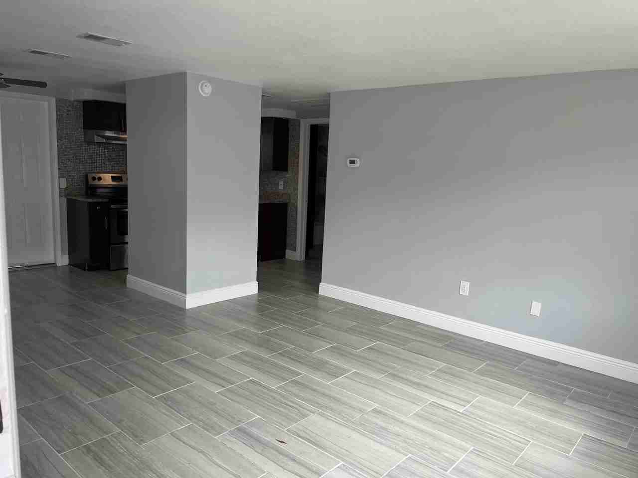 5333 Pasadena Dr - Photo 3 of 9