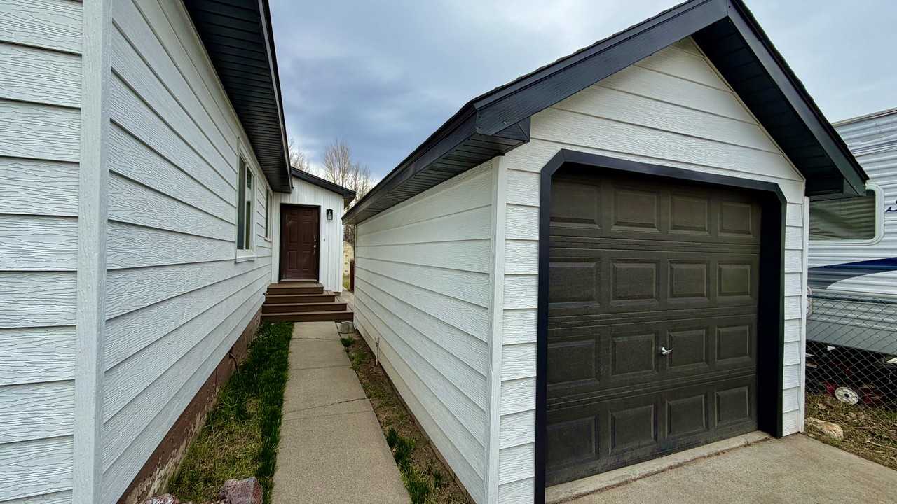 145 N Byron Ave #1 - Photo 2 of 21