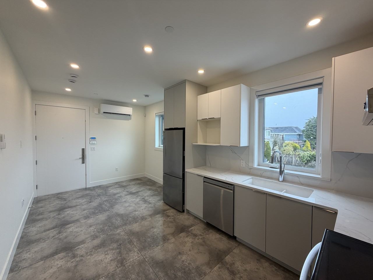 Cambie St. & W 45th Ave #3 - Photo 3 of 22