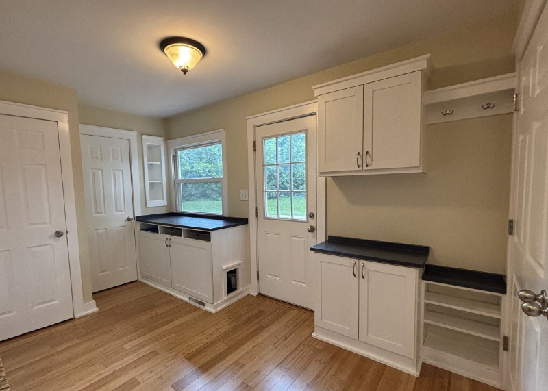 1738 E 71st St - Photo 4 of 15