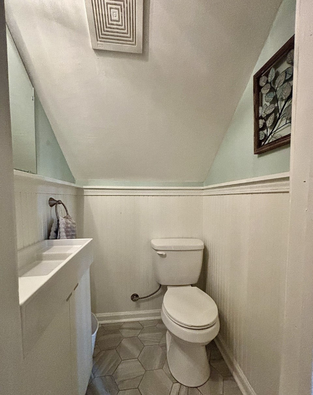 1738 E 71st St - Photo 5 of 15