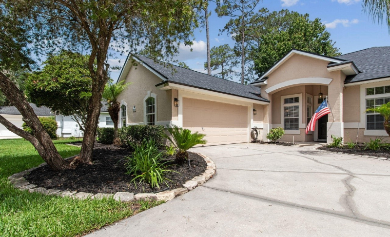 1912 Bluebonnet Way - Photo 2 of 19