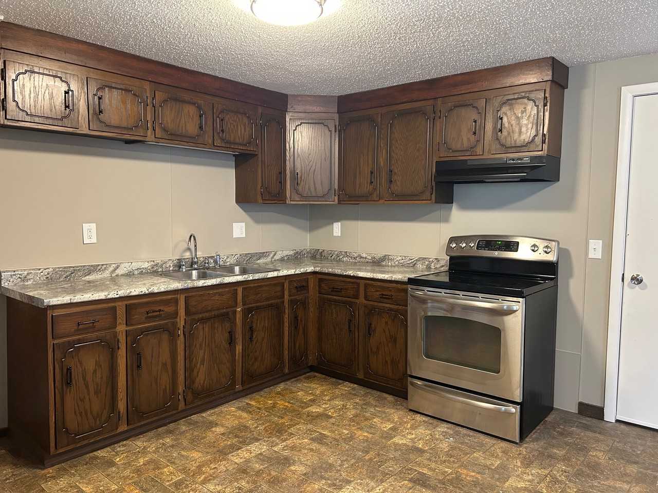 415 E 7th St #1 - Photo 6 of 25