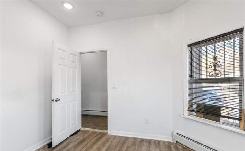 27 Winans Ave - Photo 3 of 19