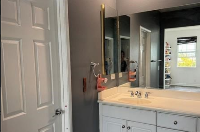 1427 Abelia - Photo 4 of 6