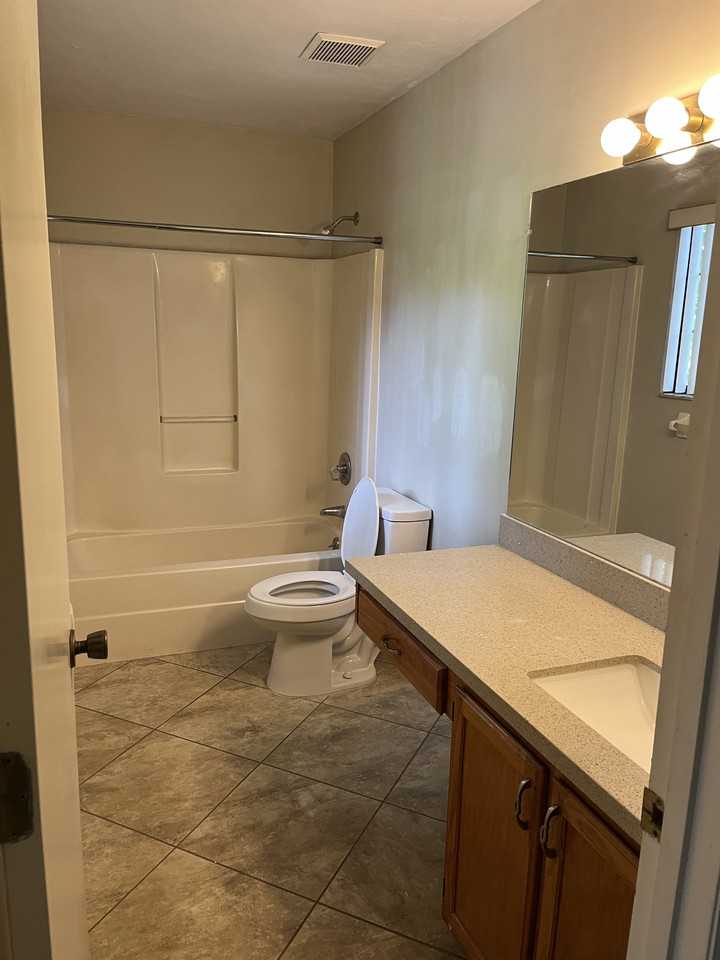 5868 Sw 8th Pl - Photo 7 of 14