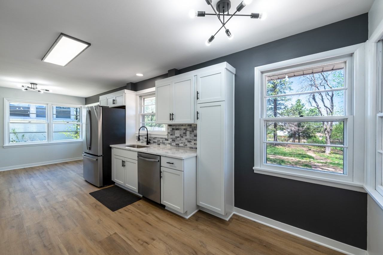 4670 Frederick St - Photo 6 of 19