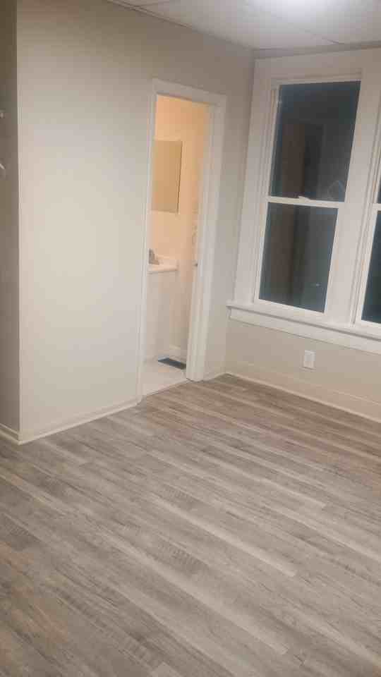 1118 E Hines Ave #1 - Photo 6 of 8