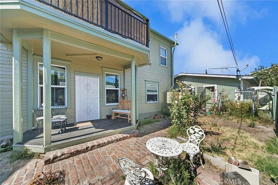 507 Rose Ave - Photo 2 of 11