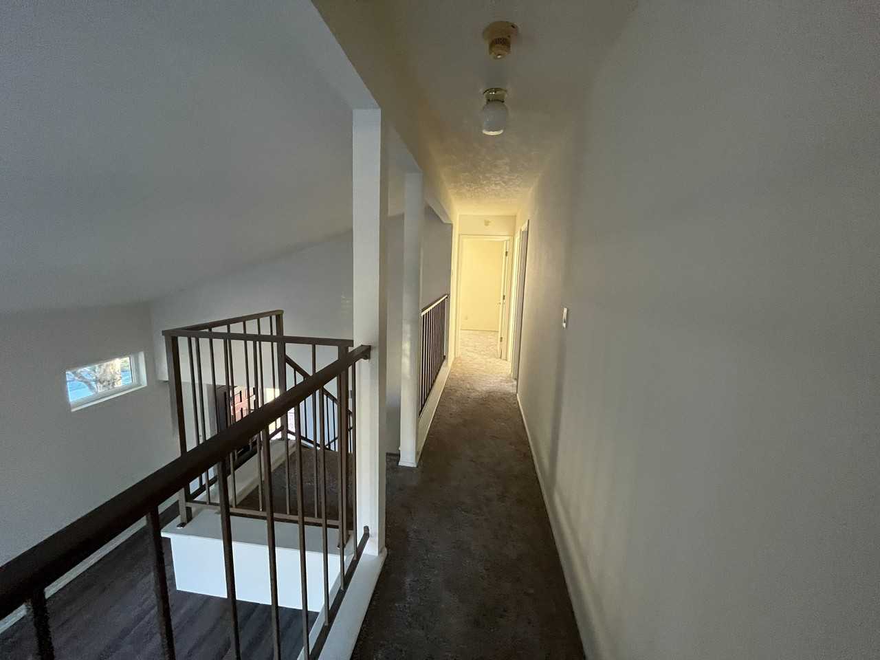 5204 Edwards Dr Ne - Photo 7 of 15