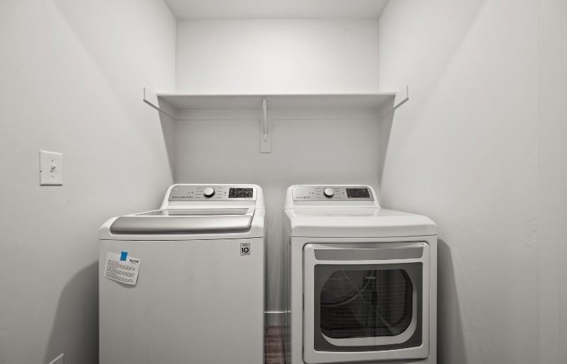 1977 N Chianti St - Photo 7 of 21