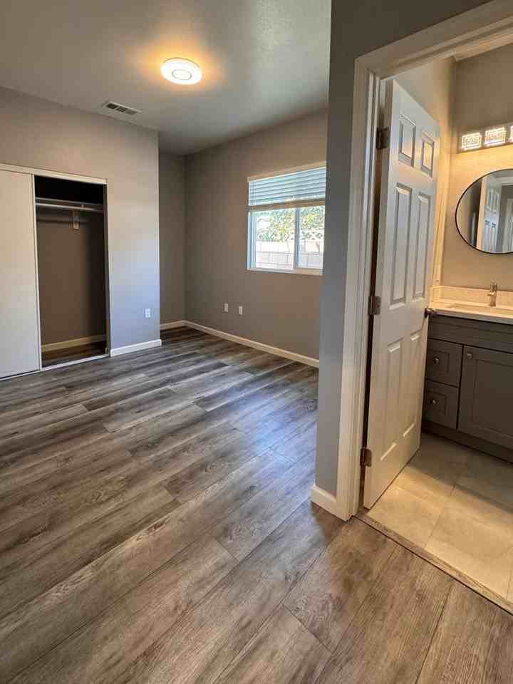 11245 Fulmer Dr - Photo 6 of 13