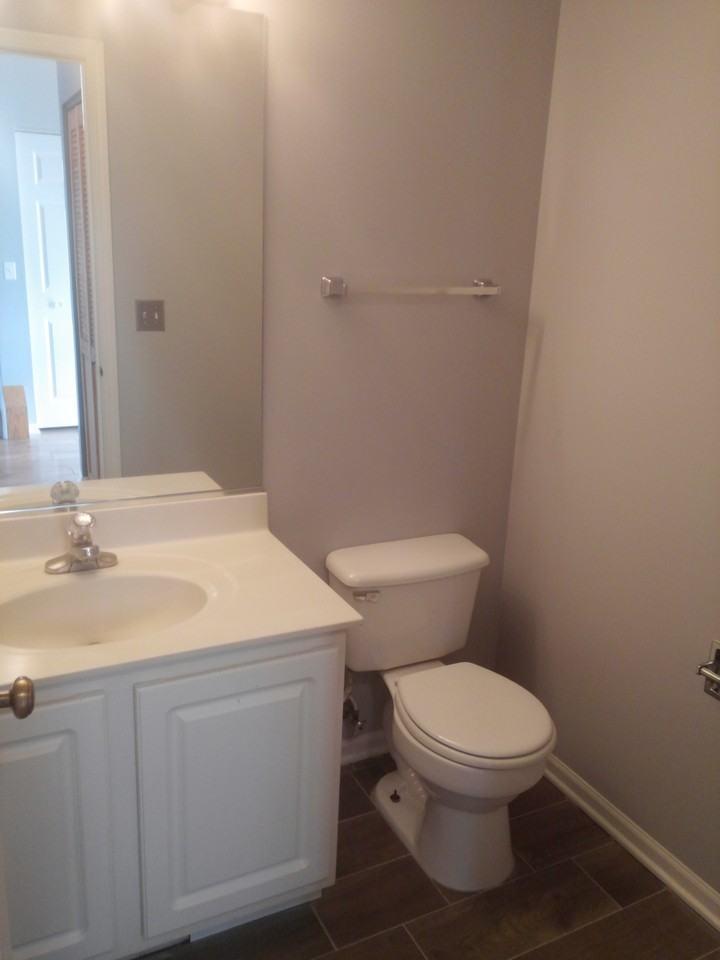 2513 Stonybrook Dr - Photo 4 of 18