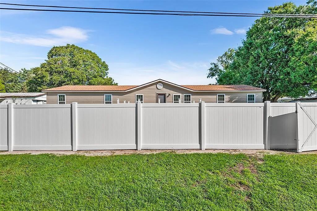 5711 Cherry Tree Dr - Photo 3 of 19