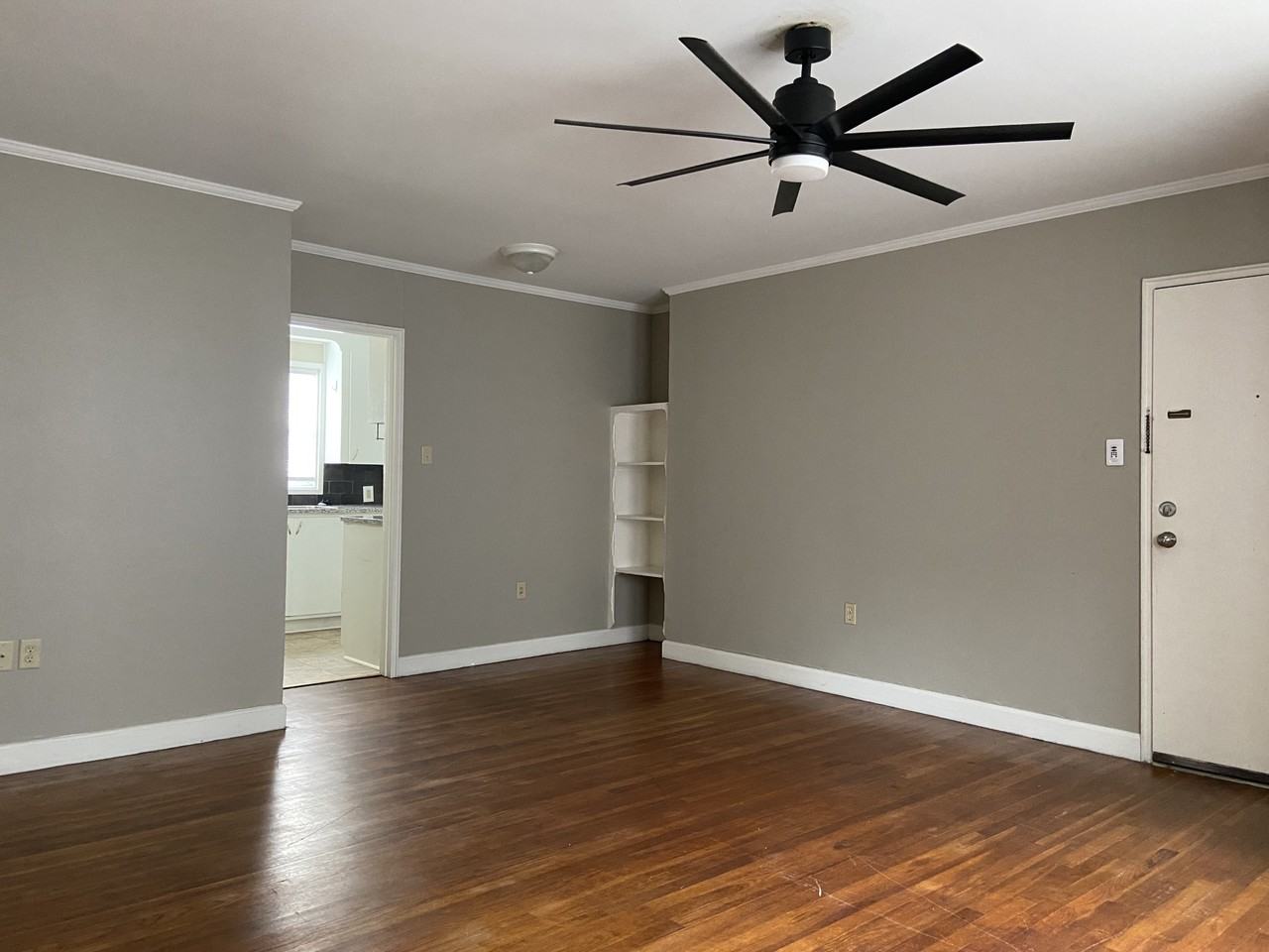 300 Cherry Hill DriveApt 5 #5 - Photo 6 of 20