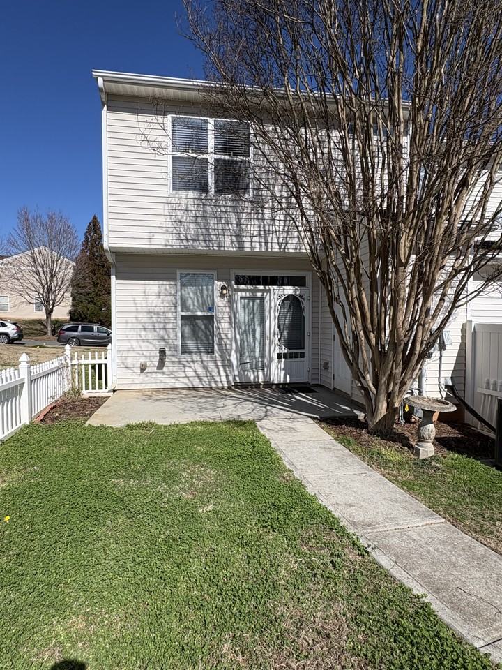 9358 Greenheather Dr - Photo 3 of 20