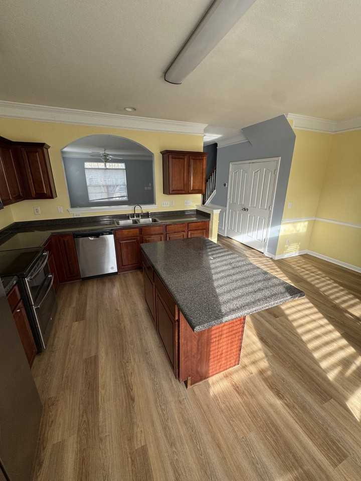 9358 Greenheather Dr - Photo 6 of 20