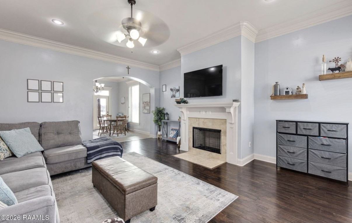 300 Overbrook Dr - Photo 3 of 16