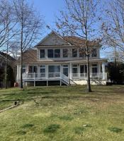 featured image of 943 Williams St