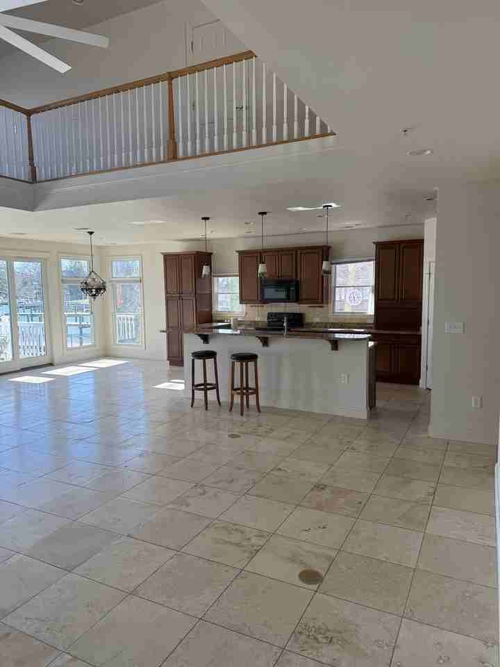 943 Williams St - Photo 5 of 20