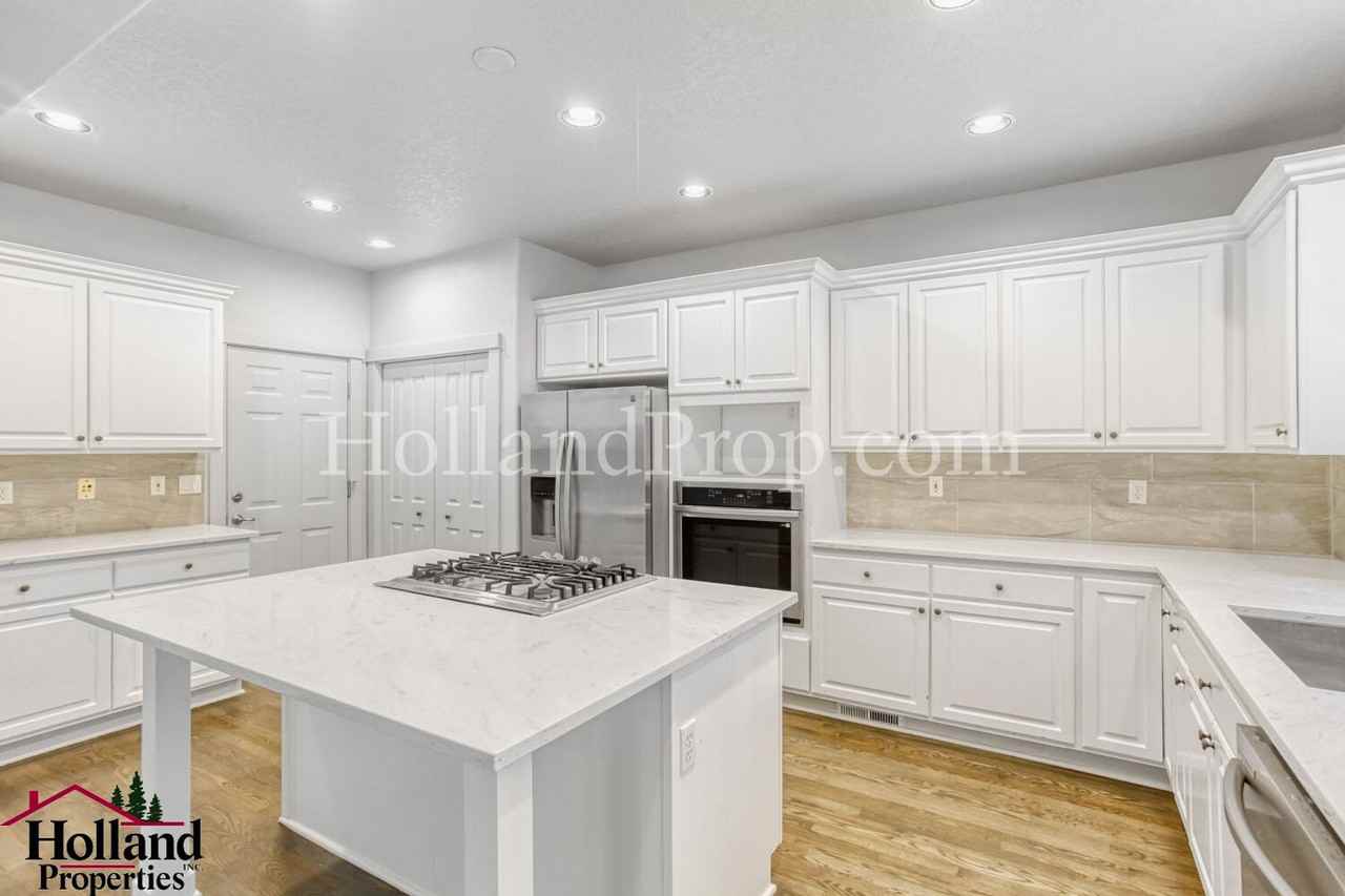 16597 Sw Delta Ct - Photo 5 of 17