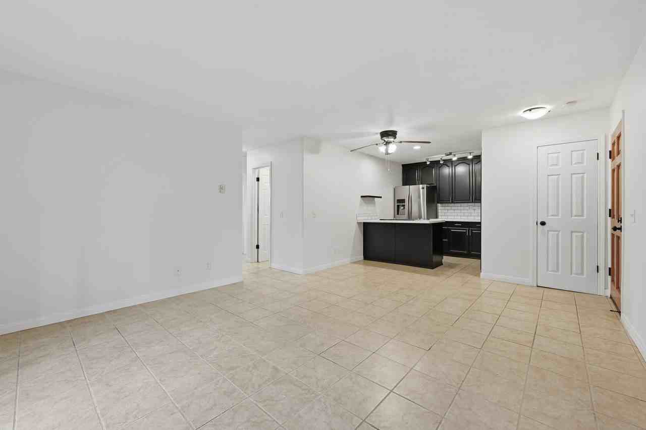 2360 Hosp Way #129 - Photo 5 of 19