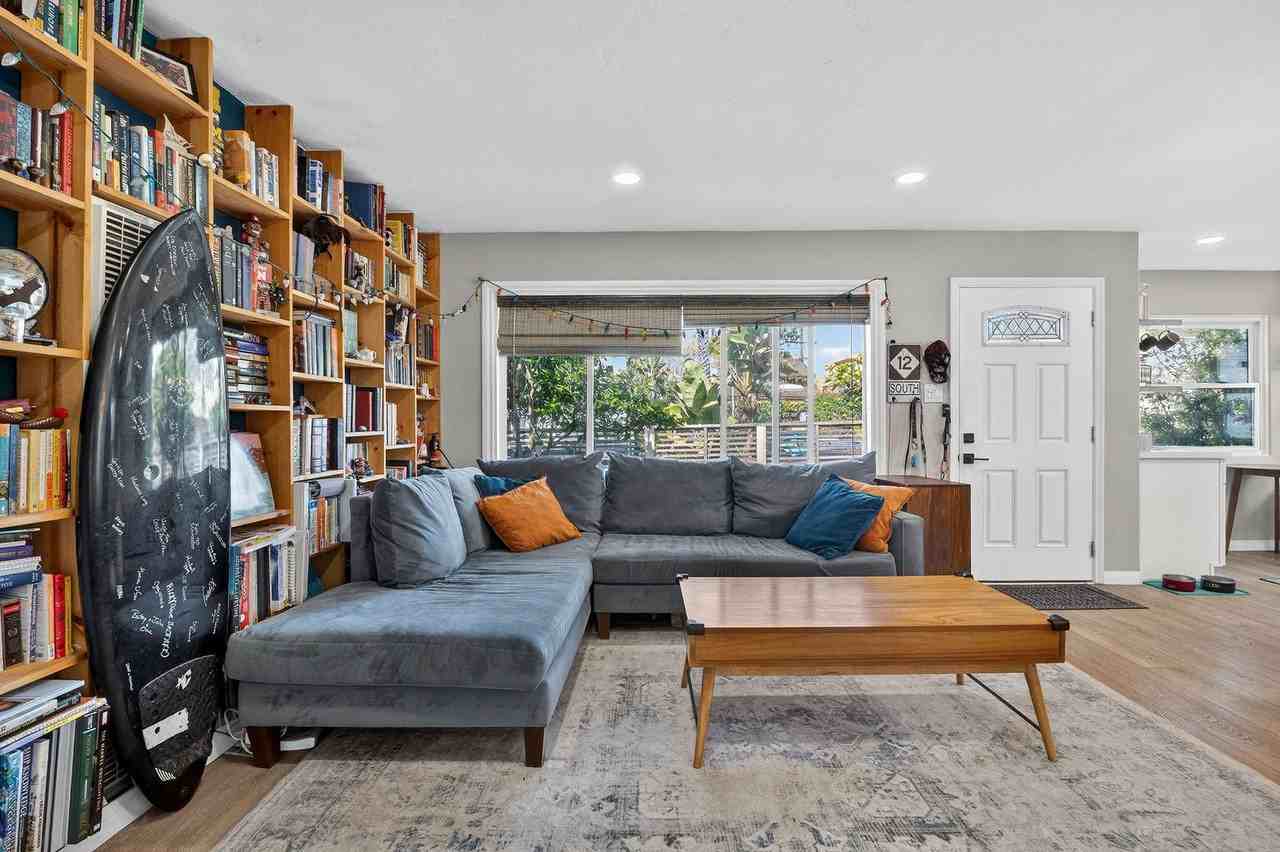 1467 Sunset Cliffs Blvd - Photo 5 of 19