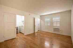 Mansfield 727 - Photo 1 of 1