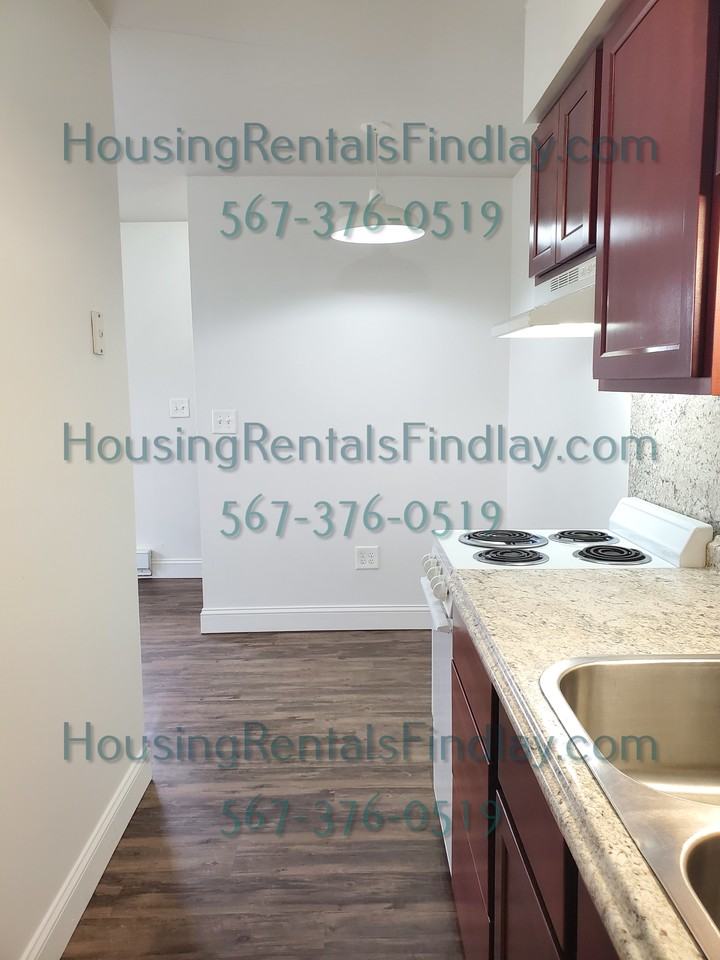 1309 Broad Ave #A - Photo 3 of 15