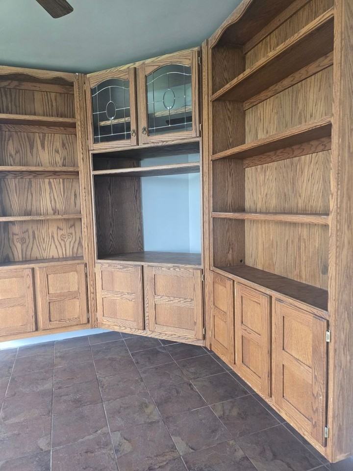 69 Pine St - Photo 7 of 19