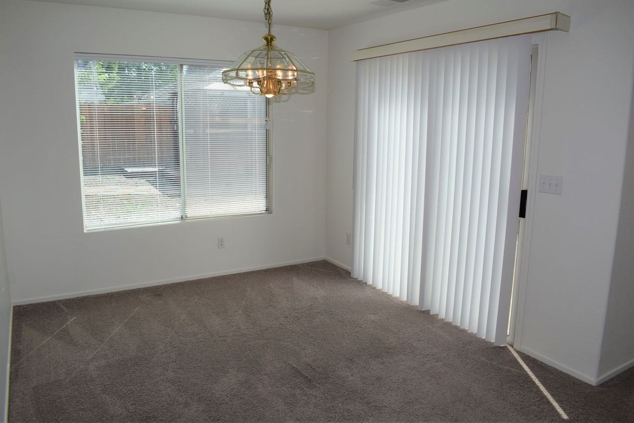 8103 Primoak Way - Photo 4 of 19