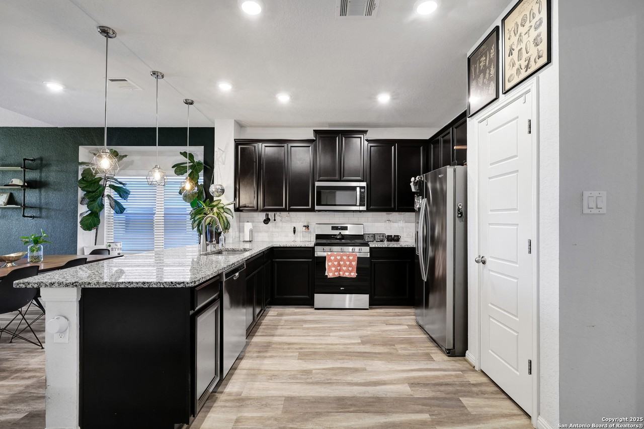 5214 Seashore Blvd - Photo 3 of 20