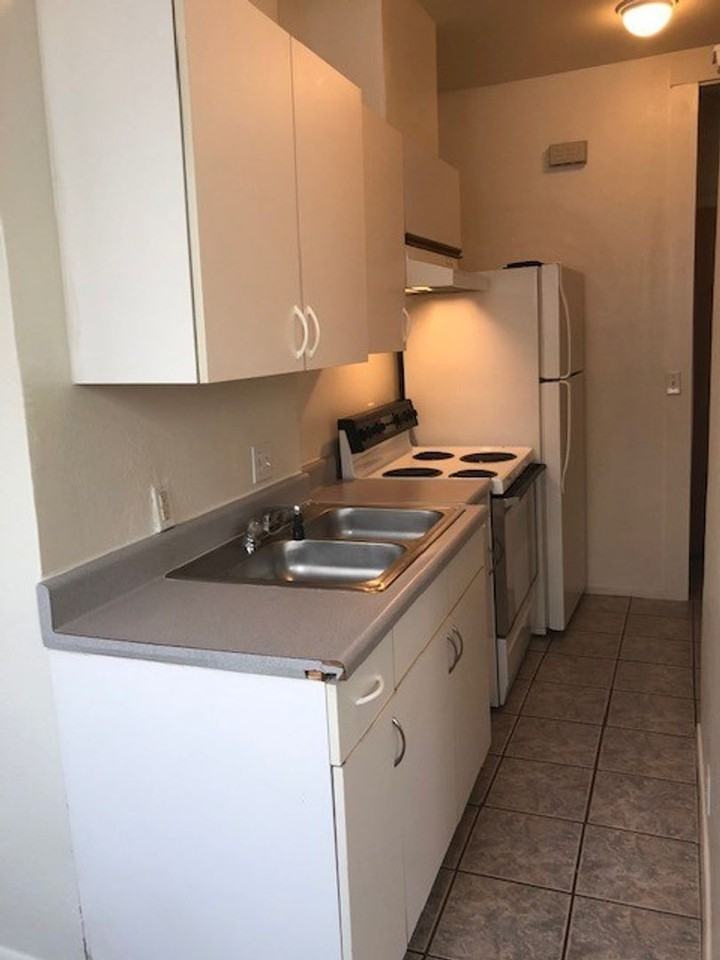 1110 N Forest St - Photo 2 of 26
