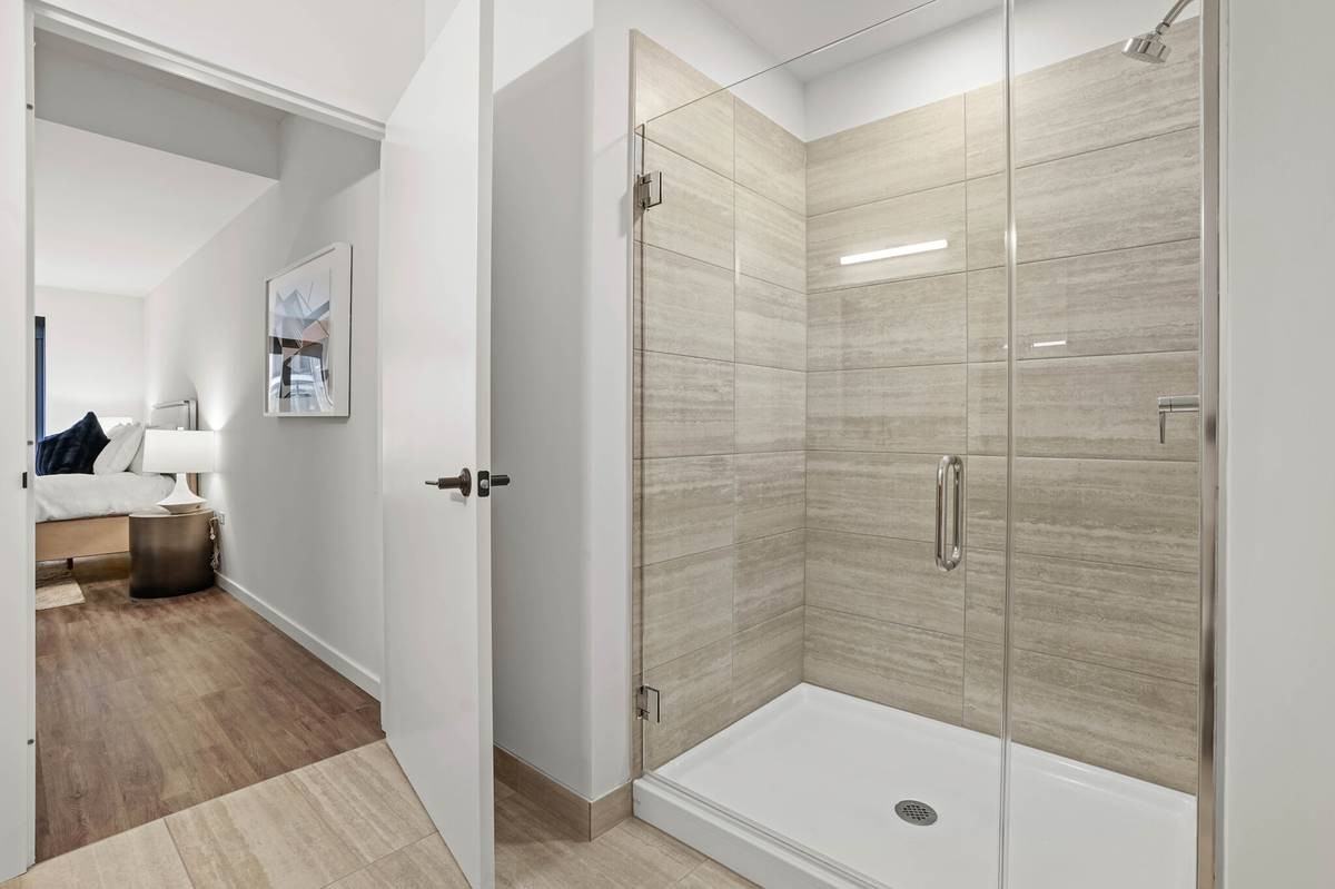 196 N Aberdeen St - Photo 6 of 13