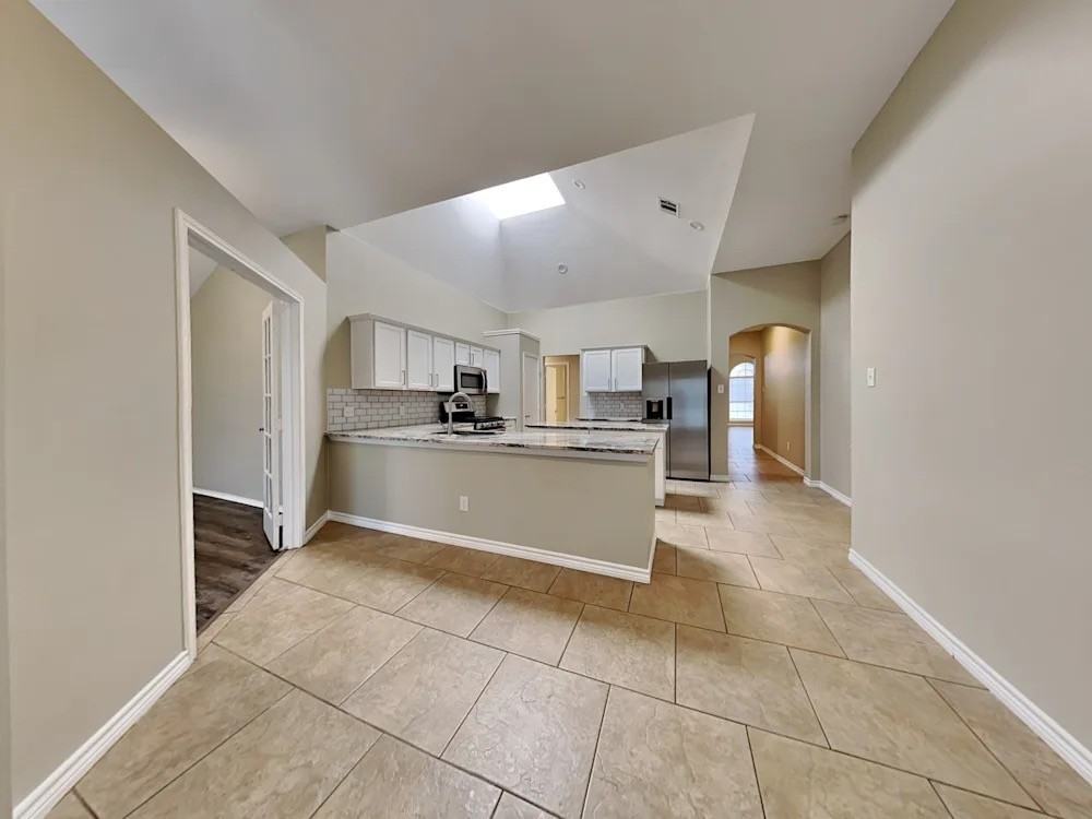 503 Tumbleweed Dr - Photo 4 of 16