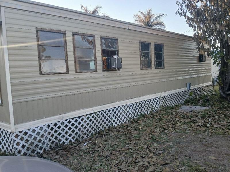 1475 N Bridge St #9 - Photo 2 of 8